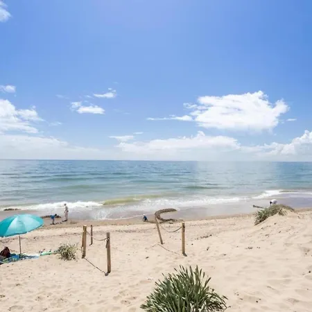 公寓 In Beachfront With Pool