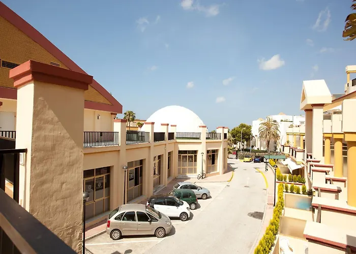 Apartmán In Beachfront With Pool