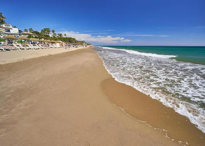 In Beachfront With Pool Apartmán Marbella