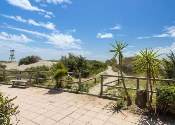 Apartmán In Beachfront With Pool *